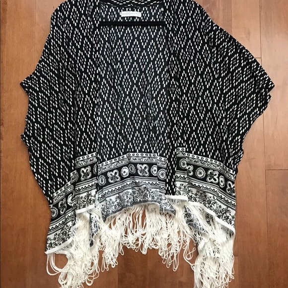 Abercrombie and Fitch Kimono - Picture 1 of 3